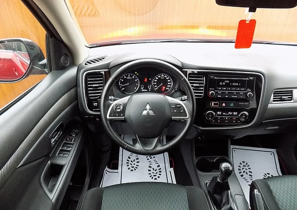 Mitsubishi Outlander cena 50900 przebieg: 134000, rok produkcji 2015 z Radzyń Podlaski małe 352